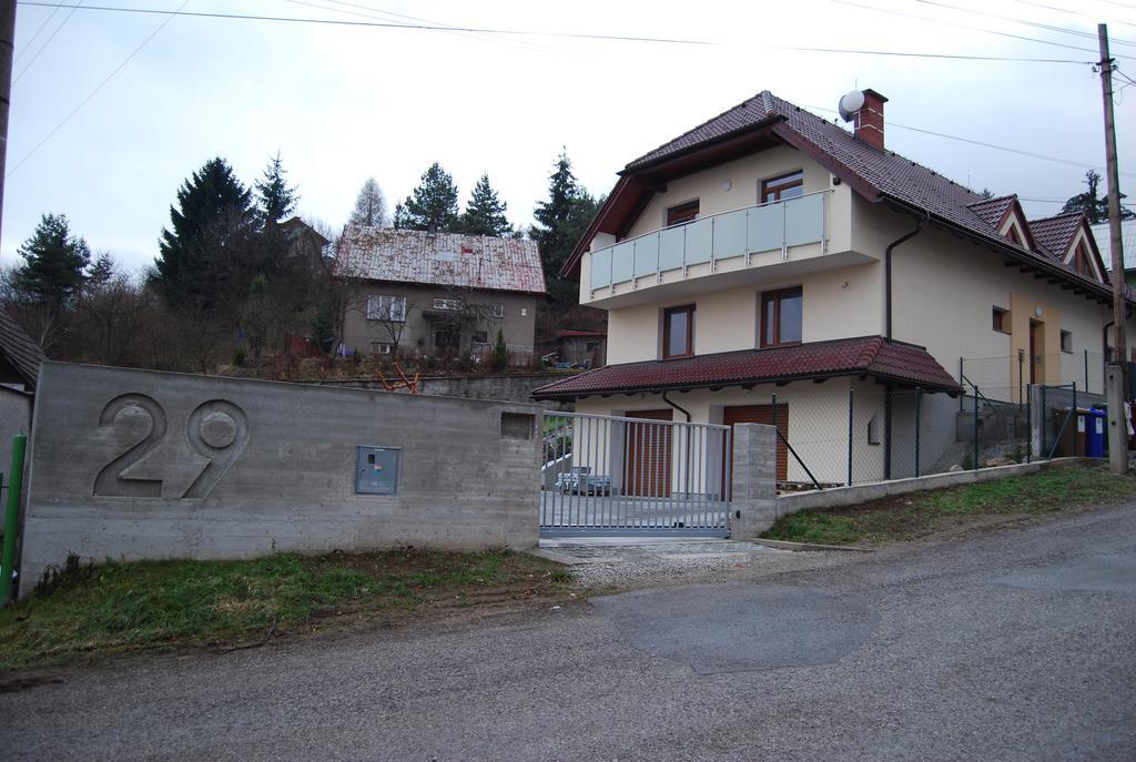 Penzion Emilia Ружомберок Екстер'єр фото